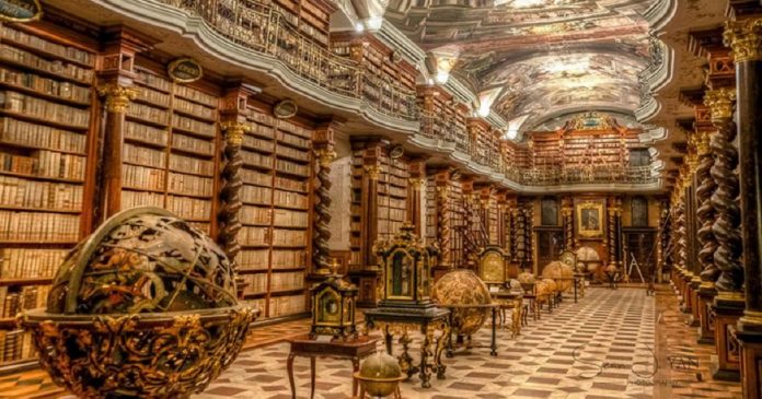 Biblioteca mais bonita do mundo está em Praga