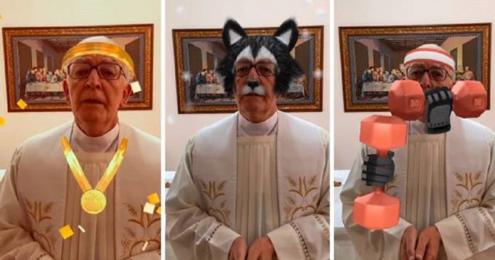 Padre reza missa em live no Facebook e esquece de desativar os filtros