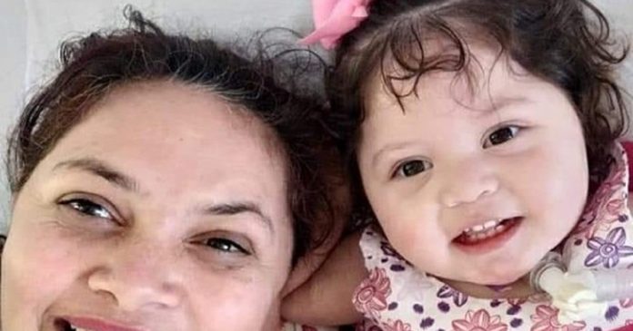 “Não tivemos nem o direito de ver o rosto de Isabela pela última vez”, diz mãe de bebê falecida por Covid-19