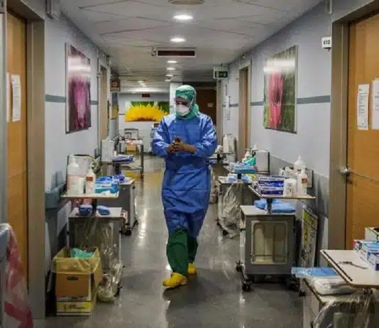 Psicólogos especializados em estresse pós-guerra dão suporte a médicos