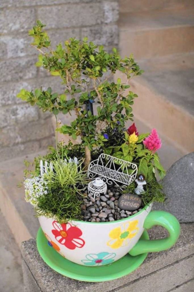 psicologiasdobrasil.com.br - Criar mini jardins em xícaras pode ser uma ótima terapia na quarentena