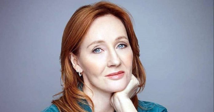 JK Rowling doa mais de 5 milhões a vítimas de violência doméstica que estão desabrigados durante pandemia