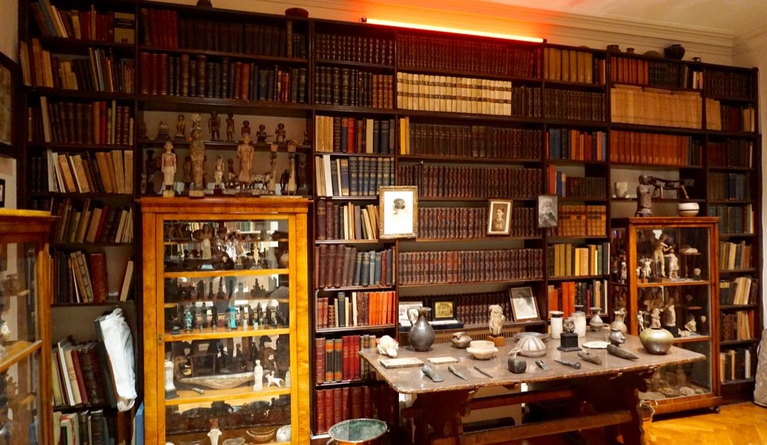 livros-antiguidades-freud