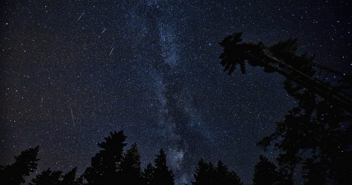 Maio promete noites inesquecíveis com chuva de meteoros e cometas