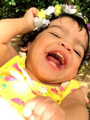 psicologiasdobrasil.com.br - Casal adota garotinha com paralisia cerebral e dá lição: “Não é caridade. É amor”