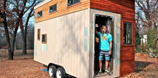 Estudante construiu uma casa de 14 m² para não pagar aluguel; o interior é incrível!