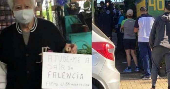 Idoso pede ajuda para sair da falência e pessoas fazem fila para comprar em sua loja