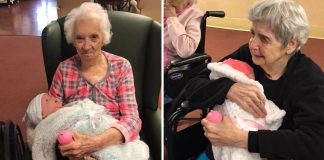 Casal distribui bonecas e bichos de pelúcia a vovôs e vovós com Alzheimer