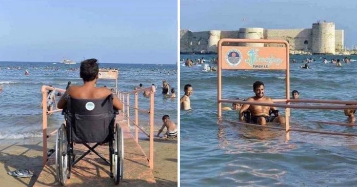Praia na Turquia cria rampa para pessoas com deficiência. Venceu a inclusão!