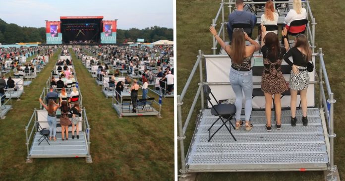 Primeiro show com distanciamento social acontece na Inglaterra. Olhando assim parece confortável