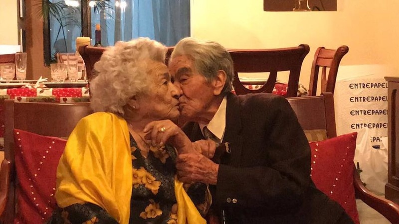 psicologiasdobrasil.com.br - Estes dois eternos namorados quebraram o recorde como o casal mais velho do mundo