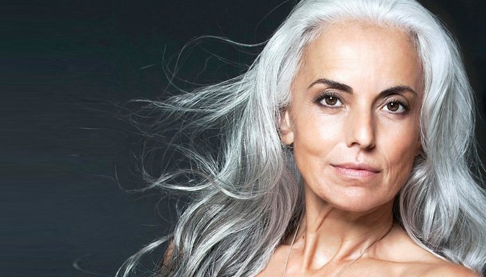 psicologiasdobrasil.com.br - Esta mulher de 63 anos é considerada 'a avó mais bonita do mundo'