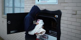 Decisão polêmica: Bruxelas instala “caixa de correio” para bebês indesejados