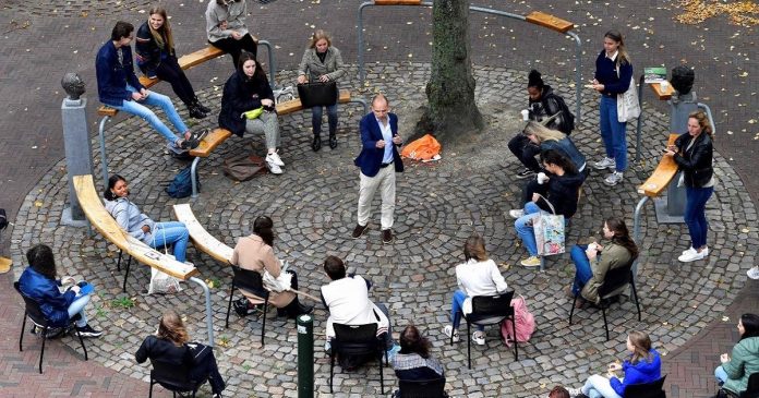 Na Holanda, aulas ao ar livre são aletrnativa para evitar a “miséria digital”