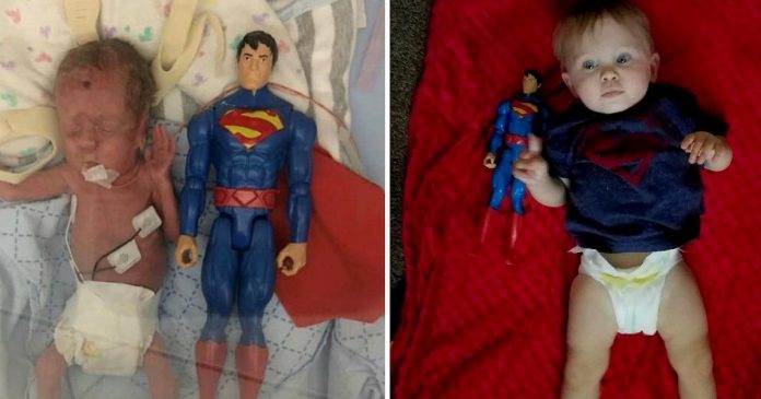 Bebê que nasceu do tamanho de um boneco do Superman agora posa para fotos a cada aniversário com seu ajudante