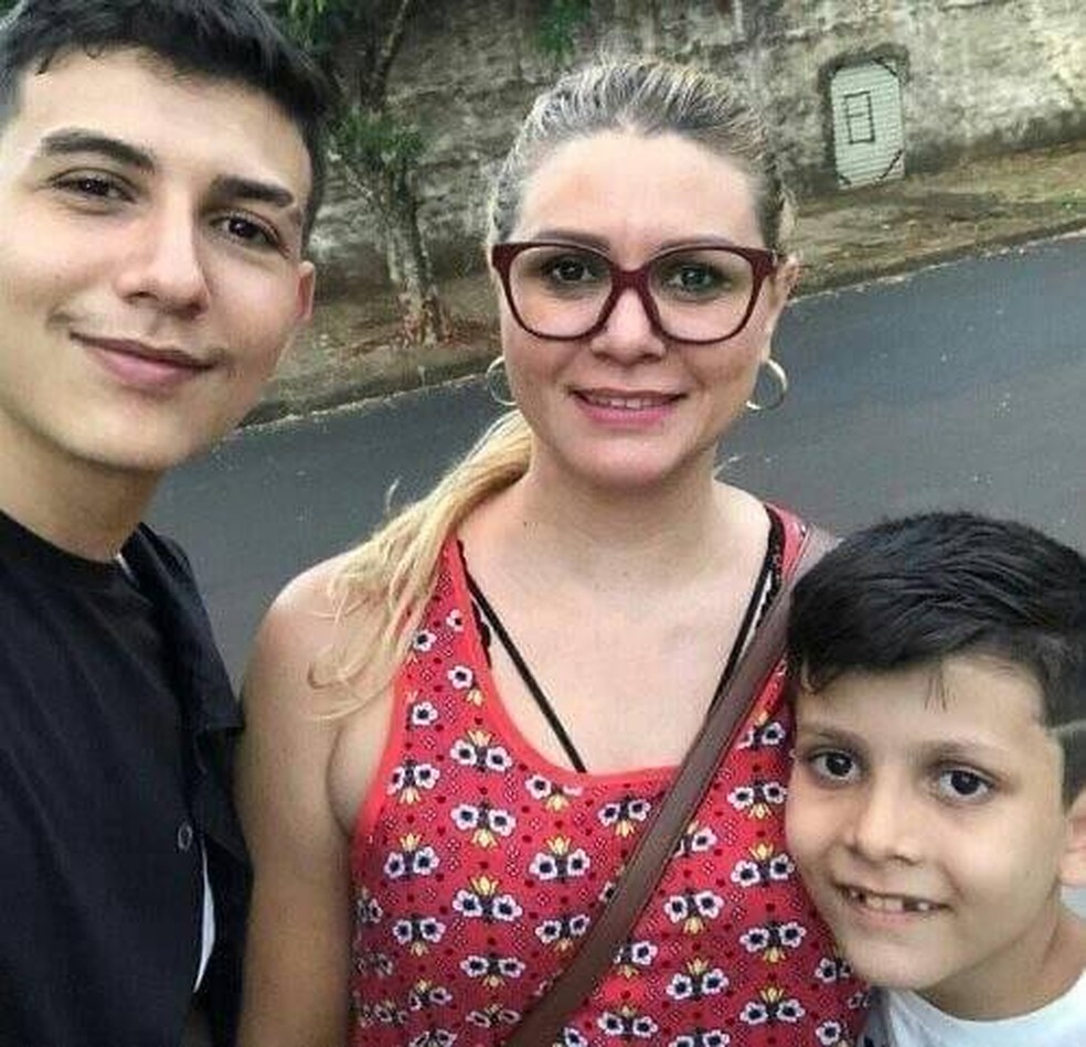 psicologiasdobrasil.com.br - Menino que tentou comprar casa para família com parcelas de 50 reais recebe 160 mil em vaquinha