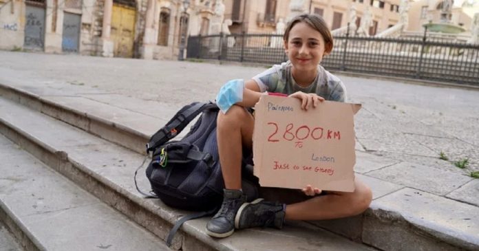 Menino de 10 anos caminha mais de 2.700 km para visitar sua avó em meio à pandemia
