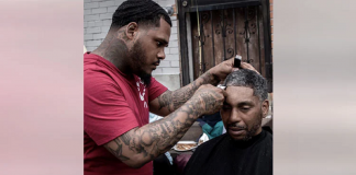 Barbeiro viaja por todo o país para oferecer cortes de cabelo gratuitos para pessoas necessitadas