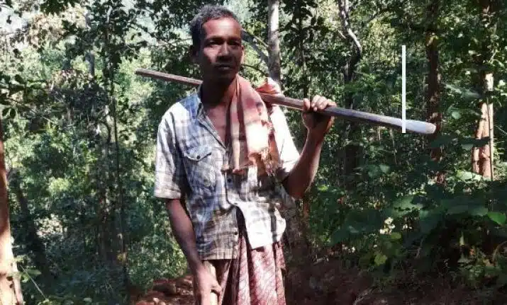 psicologiasdobrasil.com.br - Pai construiu sozinho uma estrada para que seus filhos pudessem ir &agrave; escola