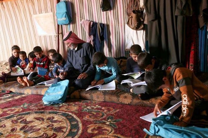 psicologiasdobrasil.com.br - Após perder seus filhos pelo conflito na Síria, avô cria sozinho os 11 netos que ficaram órfãos