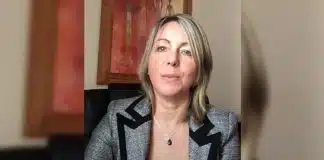 Psicóloga violou sigilo médico para denunciar abuso infantil e foi impossibilitada de exercer a profissão Psicóloga violou sigilo médico para denunciar abuso infantil e foi impossibilitada de exercer a profissão