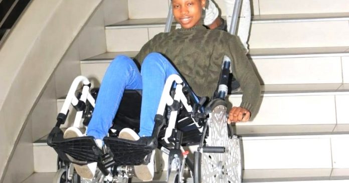 Sul-africano cria cadeira de rodas capaz de subir escadas