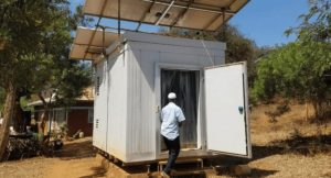 psicologiasdobrasil.com.br - Jovem cria um refrigerador solar para que os agricultores não percam suas safras