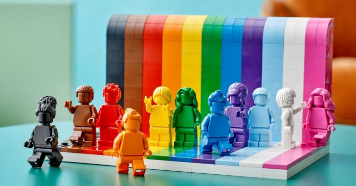 Lego anuncia o primeiro brinquedo LGBTQIA + para celebrar Mês do Orgulho
