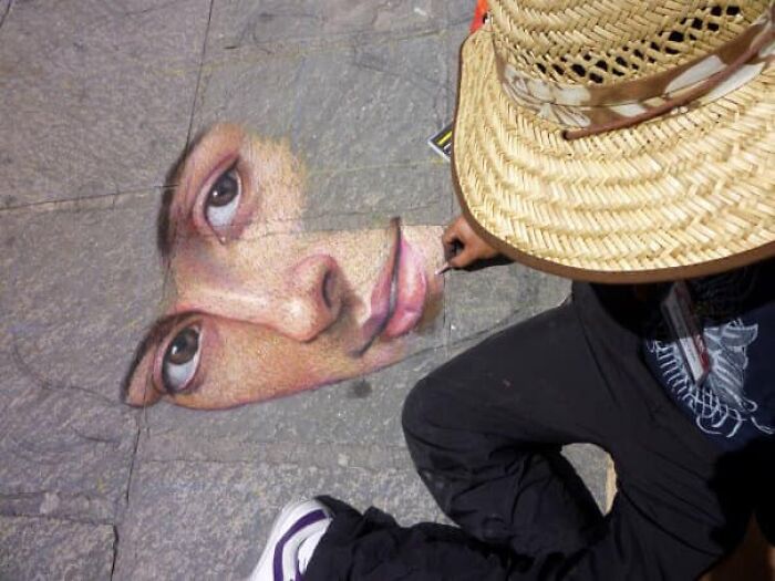 psicologiasdobrasil.com.br - Artista vietnamita faz desenhos de giz impressionantes na calçada