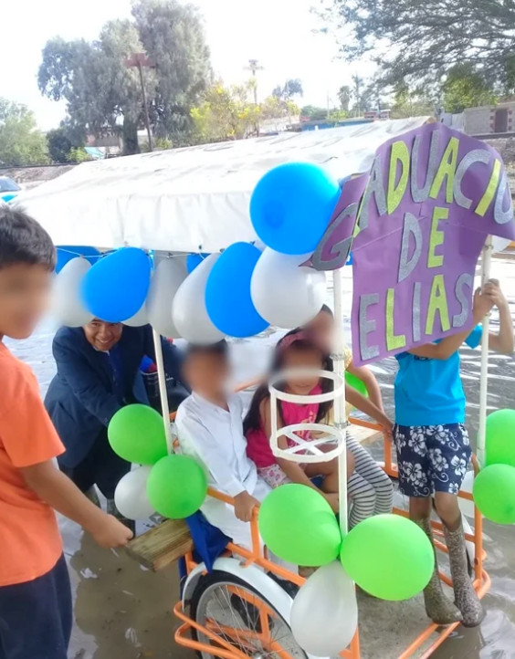 psicologiasdobrasil.com.br - Família que utilizou triciclo na caravana de formatura ganha viagem de limusine