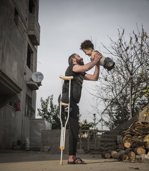 psicologiasdobrasil.com.br - Foto que retrata pai e filho na Síria vence concurso internacional de fotografia