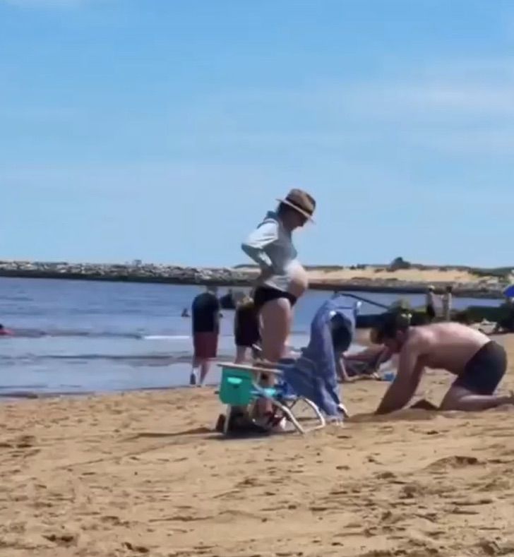 psicologiasdobrasil.com.br - Ele cavou um buraco na praia para que sua esposa grávida pudesse se deitar