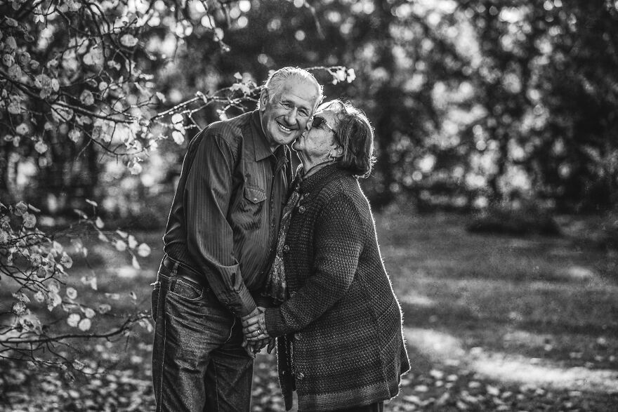 psicologiasdobrasil.com.br - Fotógrafa captura lindos retratos de casais que estão casados ​​há mais de 30 anos