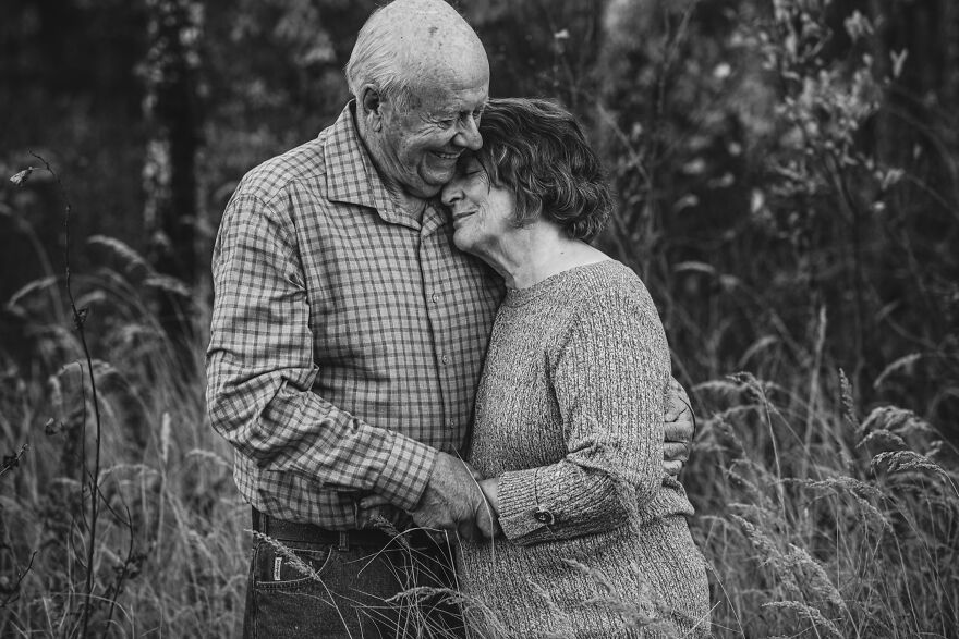 psicologiasdobrasil.com.br - Fotógrafa captura lindos retratos de casais que estão casados ​​há mais de 30 anos