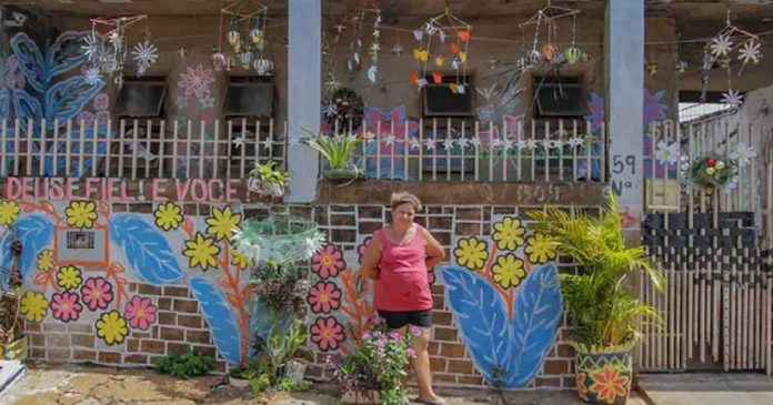 Depois de ouvir que sua casa “é de pobre”, ela resolveu ‘dar o troco’ com decoração