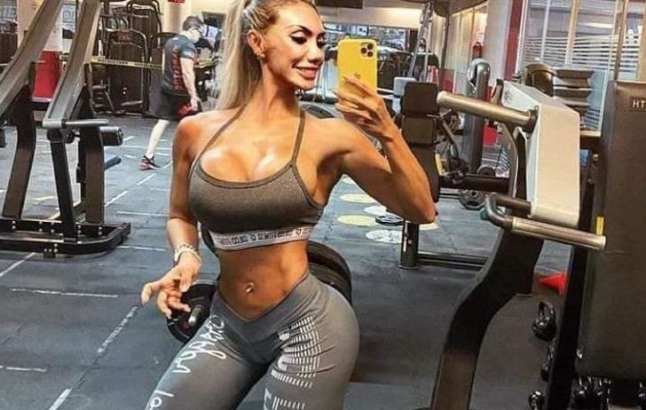 psicologiasdobrasil.com.br - Mãe foi criticada por buscar filho na escola com "pouca roupa". Ela é modelo fitness
