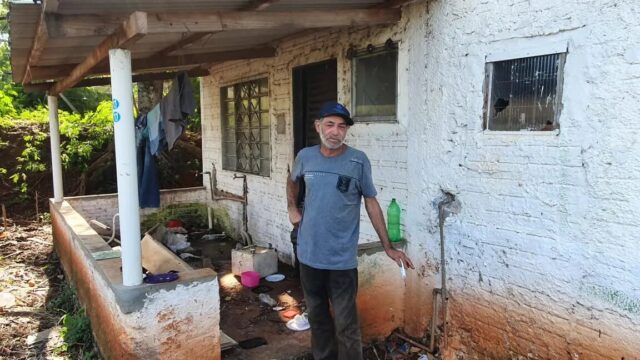 psicologiasdobrasil.com.br - Homem ganha casa depois de passar 15 anos dormindo em sepultura