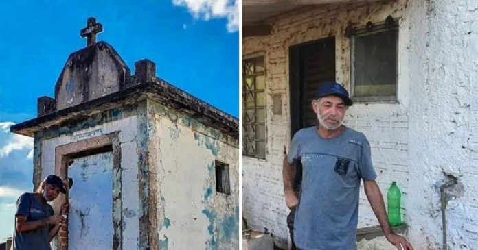 Homem ganha casa depois de passar 15 anos dormindo em sepultura