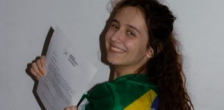 Jovem que sempre estudou em escola pública é aprovada em 10 universidades internacionais