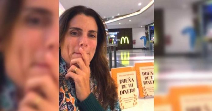 Após ninguém comparecer ao lançamento de seu livro, escritora resolve aceitar o fracasso: “É parte do caminho”