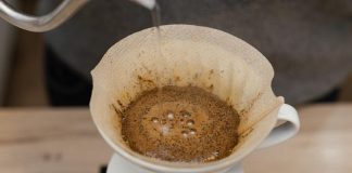Café coado em filtro de papel é associado a menor risco de óbito, aponta estudo