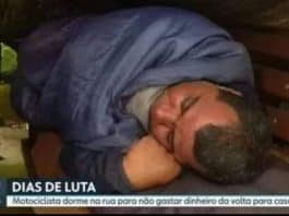 Para economizar com a passagem homem dorme na Central do Brasil durante a semana.