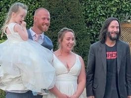 Keanu Reeves surge de surpresa em casamento após ser convidado pelo noivo em bar de hotel