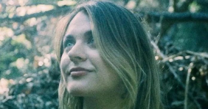 Filha de Kurt Cobain celebra seus 30 anos: ‘Não tinha certeza que isso aconteceria’