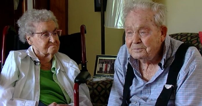 Casal que se ama há 79 anos compartilha os segredos de uma relação duradoura