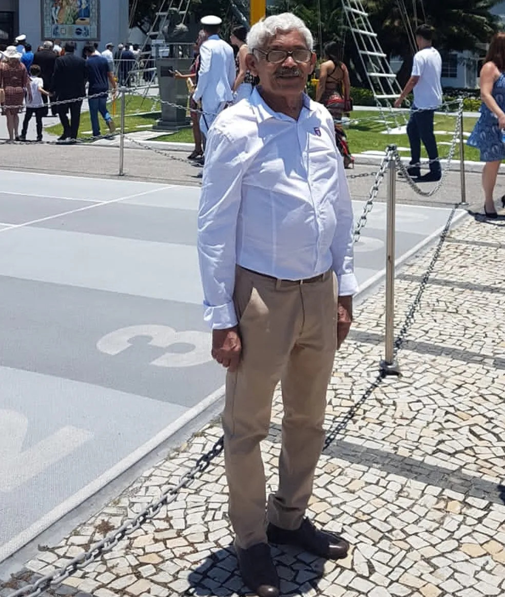 psicologiasdobrasil.com.br - Idoso falece após ficar com a mão presa na porta do metrô e ser arrastado