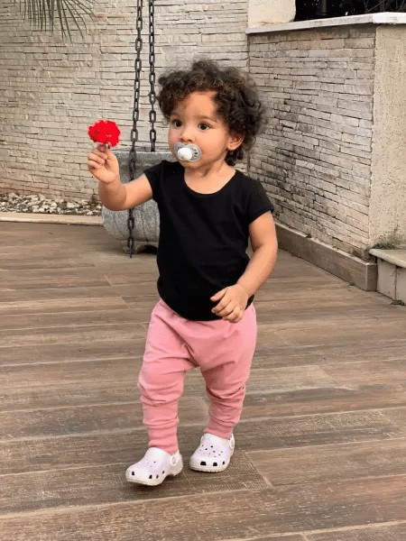 psicologiasdobrasil.com.br - Menina de 2 anos &eacute; internada com sintoma de gripe e sai com paralisia cerebral