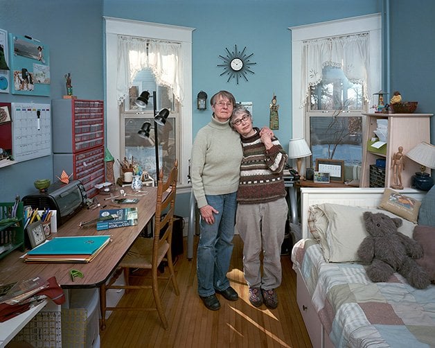 psicologiasdobrasil.com.br - Síndrome do ninho vazio: Fotógrafa registra pais nos quartos dos filhos que já saíram de casa