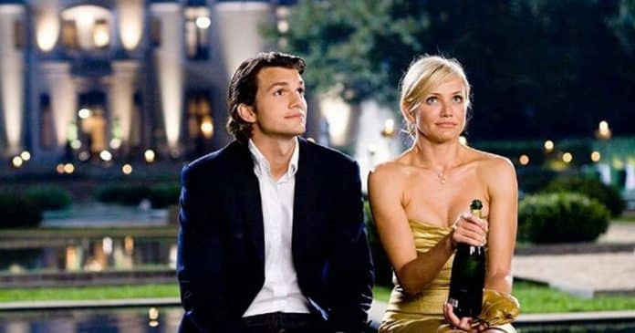 Ashton Kutcher e Cameron Diaz arrancam suspiros em filme que está bombando na Netflix