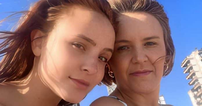 Larissa Manoela abre auditoria para investigar a própria mãe, revela site